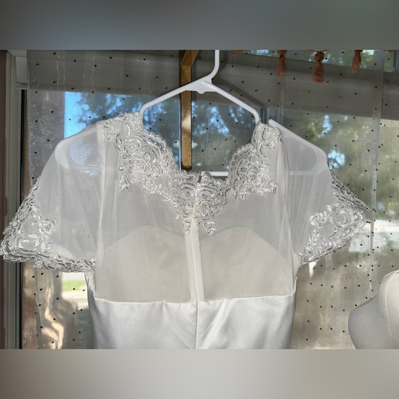 Unique Vintage White Lace Midi Dress - Picture 9 of 9